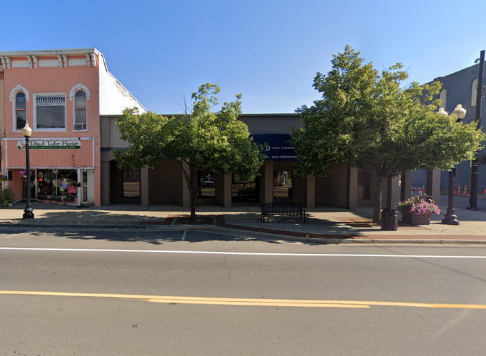 Stukeys Inn (Arlington Hotel) - 2022 Street View